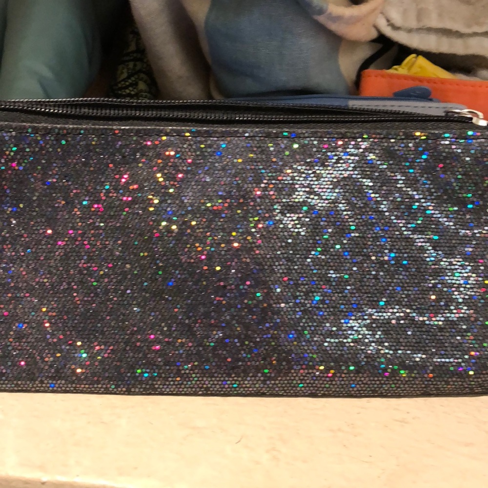 IPSY BAG BUNDLE!!!! - Picture 5 of 8